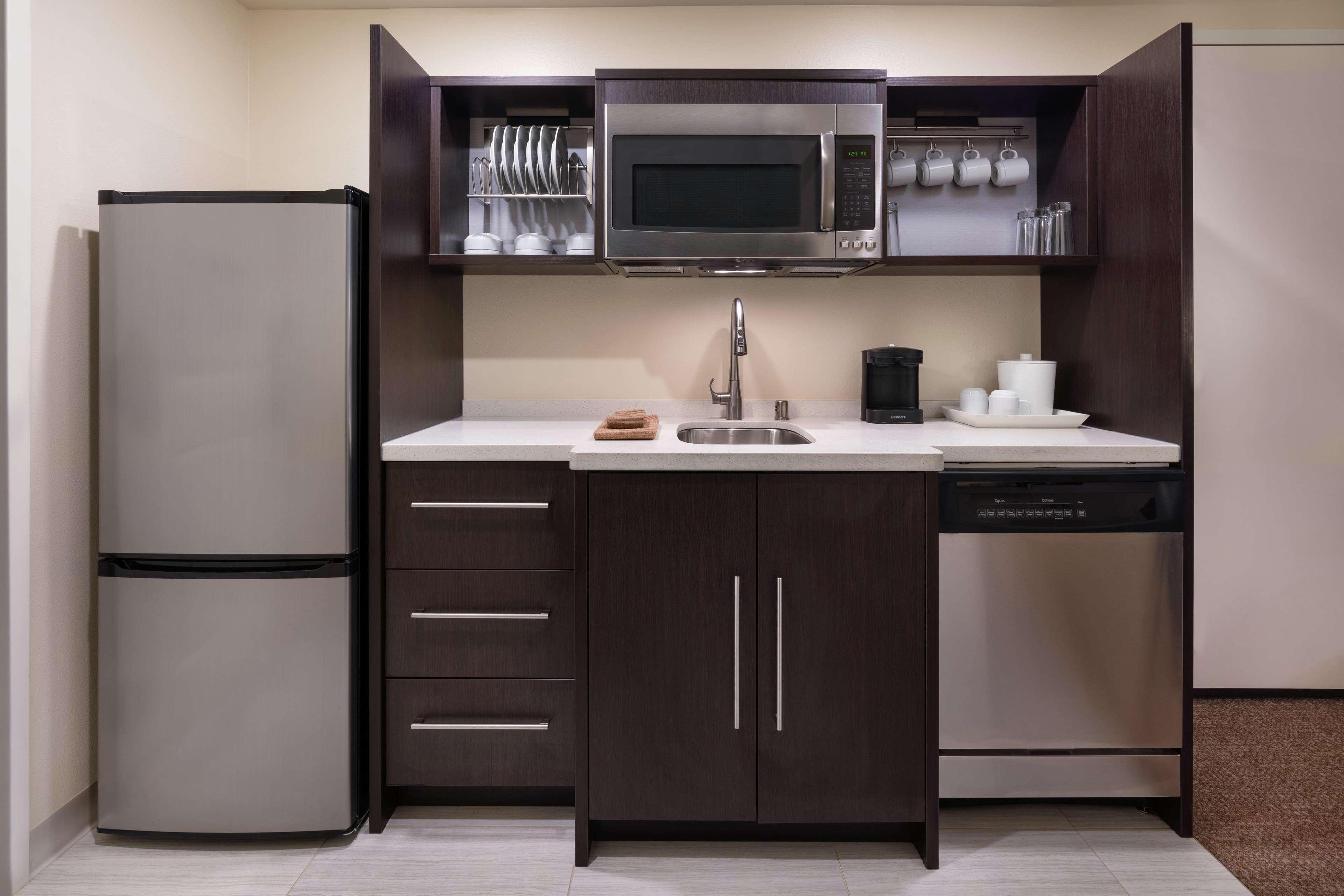 Home2 Suites By Hilton Anchorage/Midtown Экстерьер фото