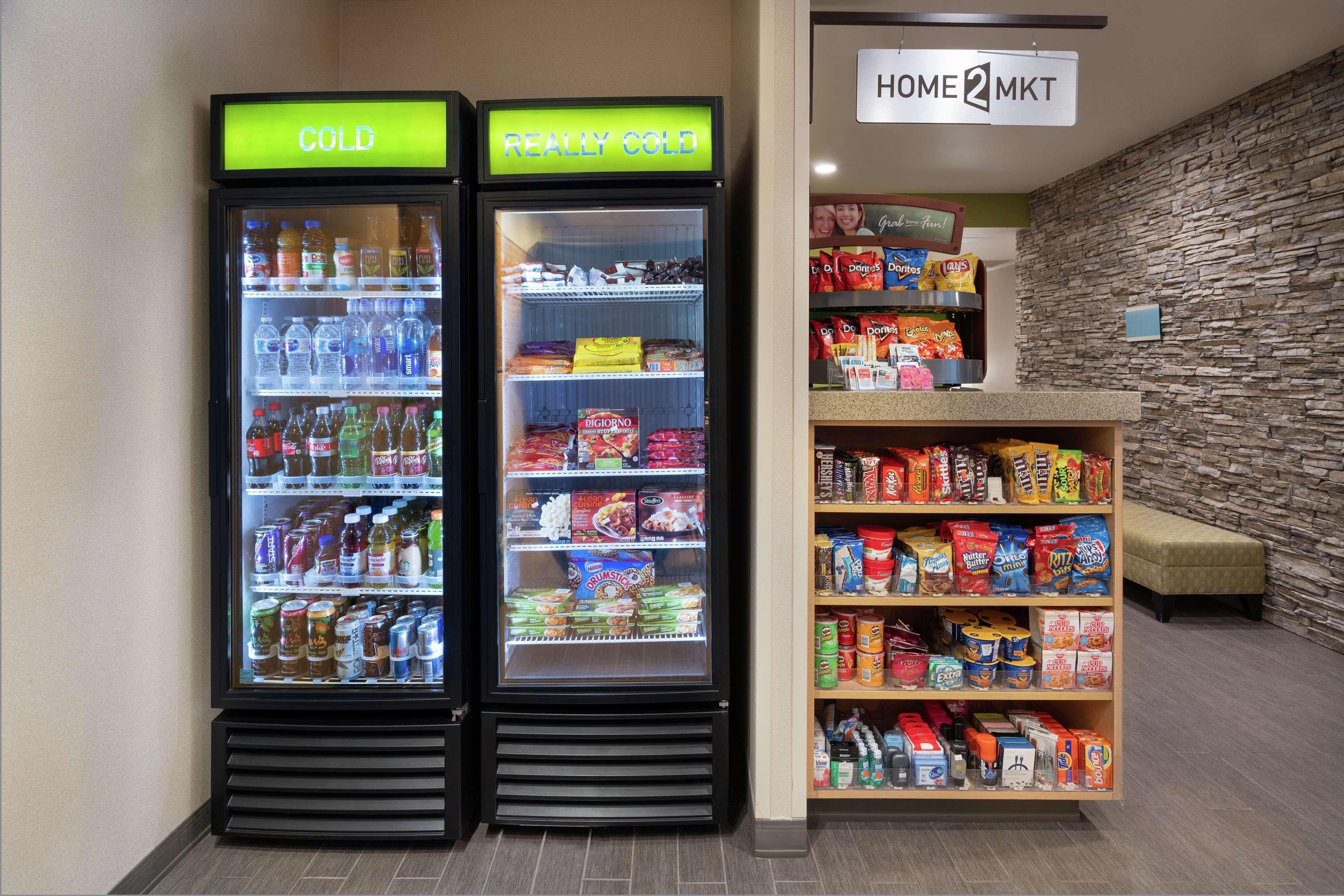 Home2 Suites By Hilton Anchorage/Midtown Экстерьер фото